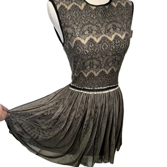 "Julienne W", Ballerina, Lace, Classy Goth, Black Fairy, Flutter,Dress, Size XS - Picture 2 of 8